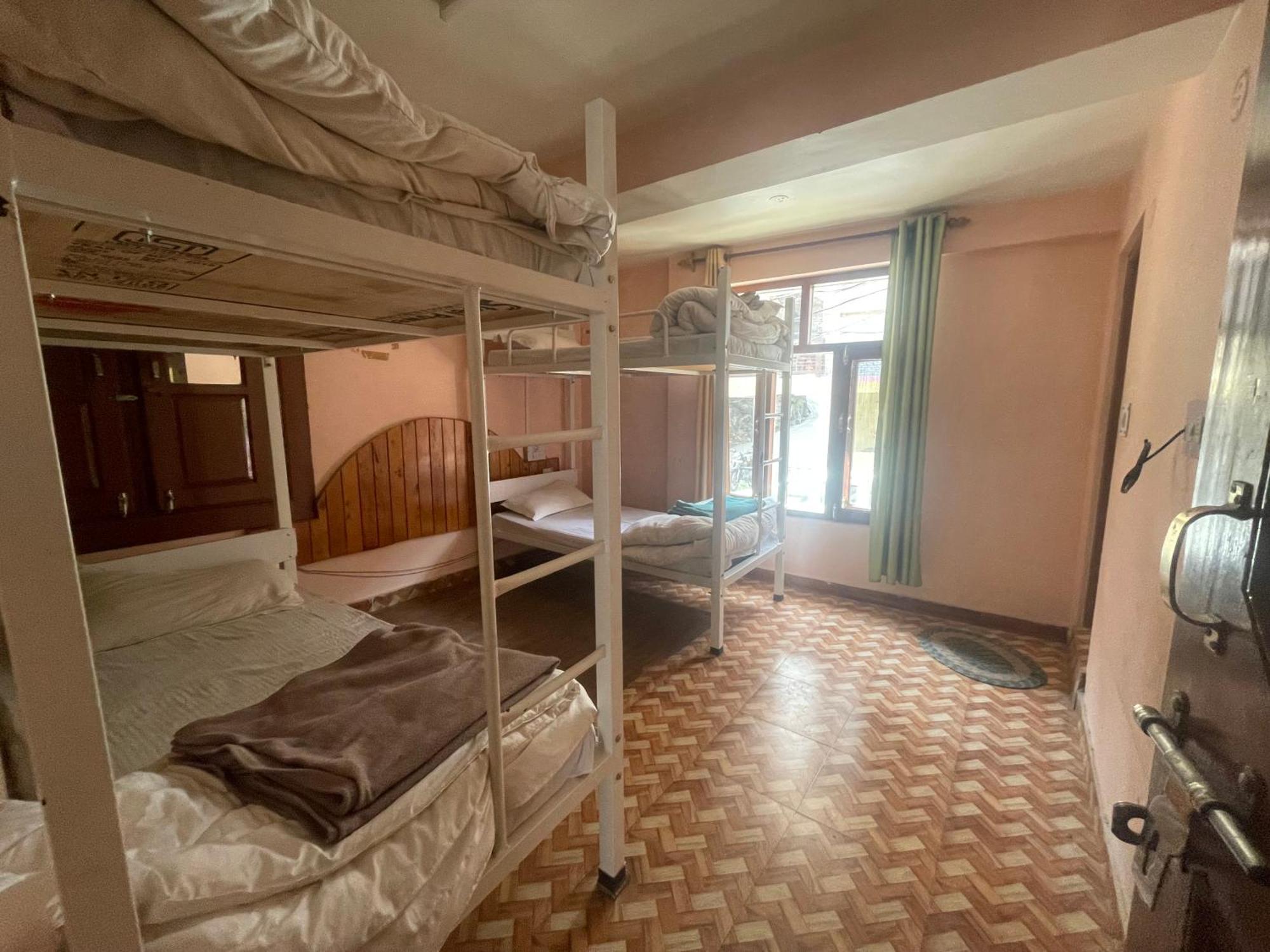 La Voglia-Old Manali Hostel Bagian luar foto