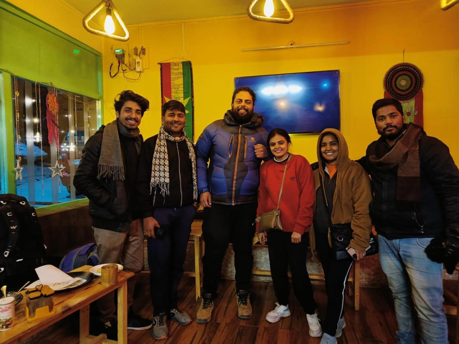 La Voglia-Old Manali Hostel Bagian luar foto